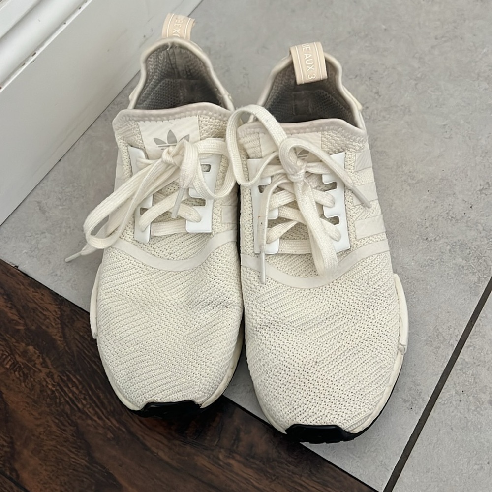 Adidas NMD R1 - Picture 2 of 3